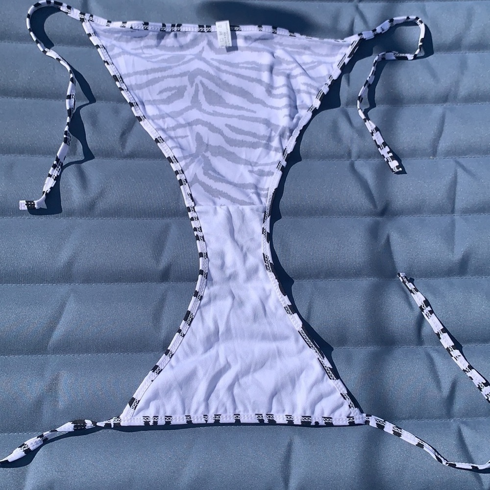 Black & White Zebra Print String Bikini - Picture 7 of 7